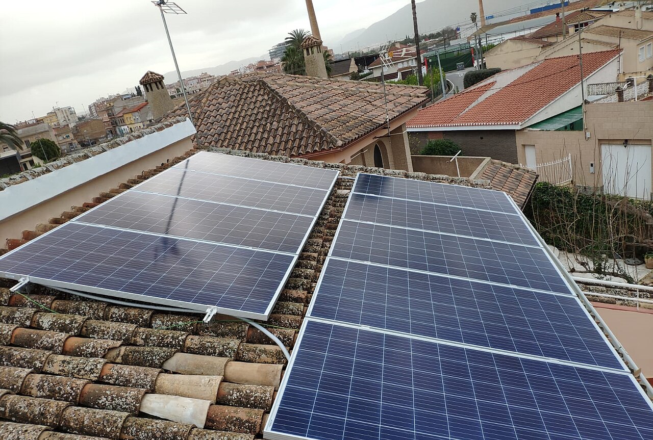 Rooftop solar photovoltaic installation